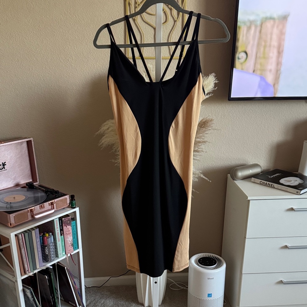 Elegant Black and Tan Women's Dress
